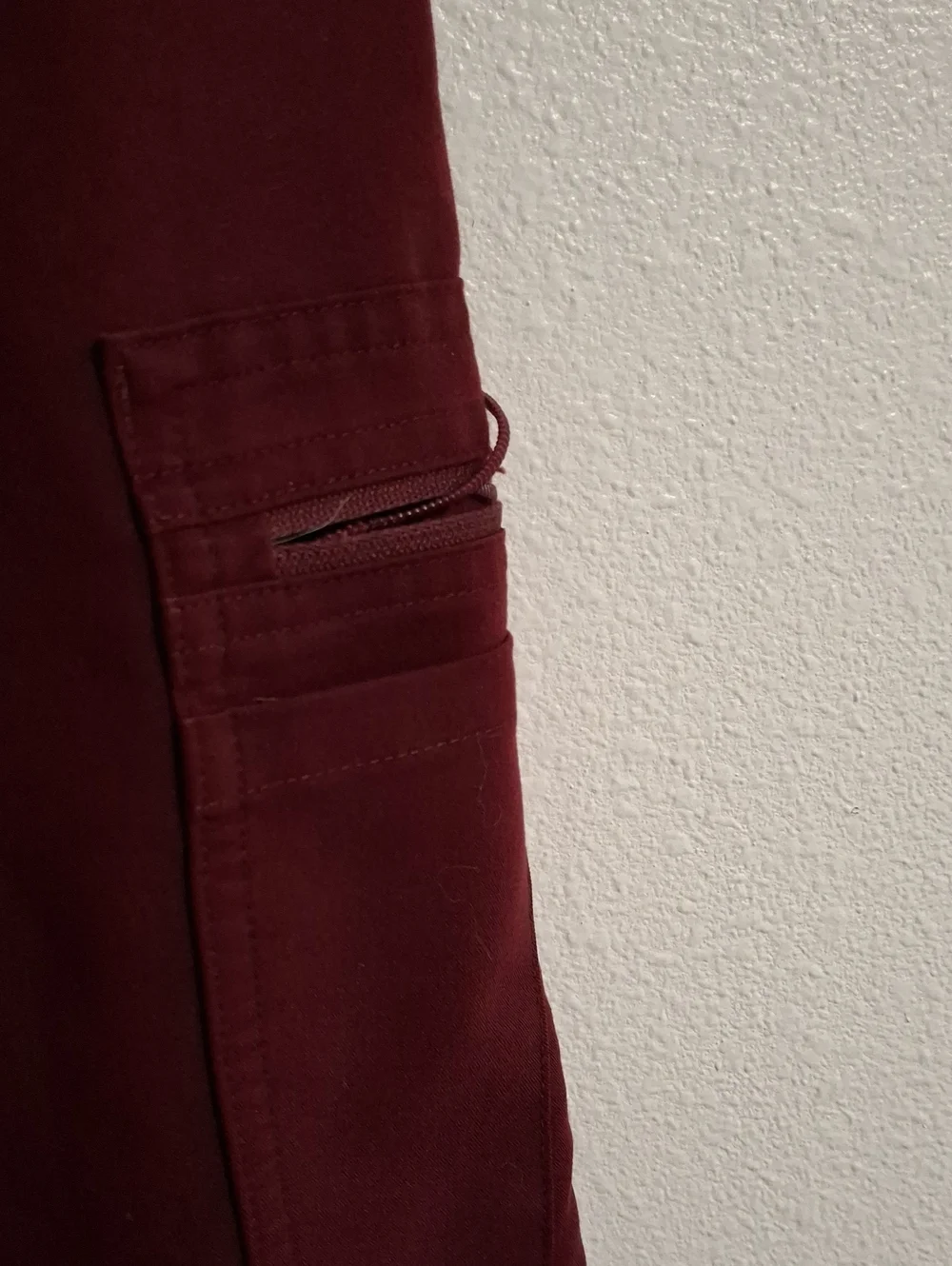 Figs Cairo Cargo Pants Size 2Xl Burgundy